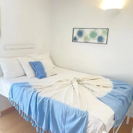 Little Troll House 2, Golden Beach, * Chrisi Akti (Paros)