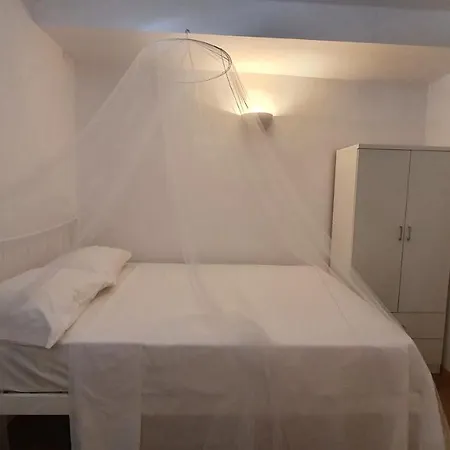Little Troll House 2, Golden Beach, Apartment *