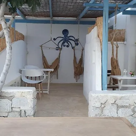 Little Troll House 2, Golden Beach,