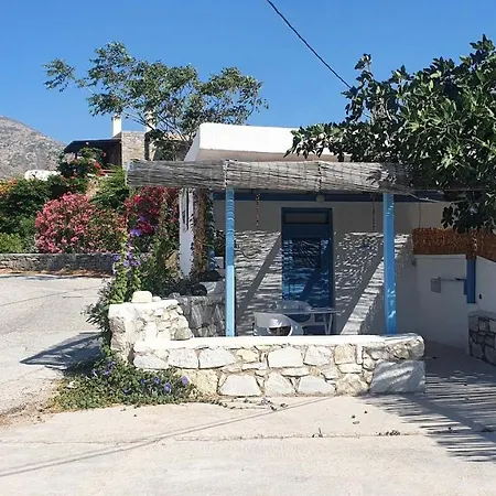 Little Troll House 2, Golden Beach, * Chrisi Akti (Paros)