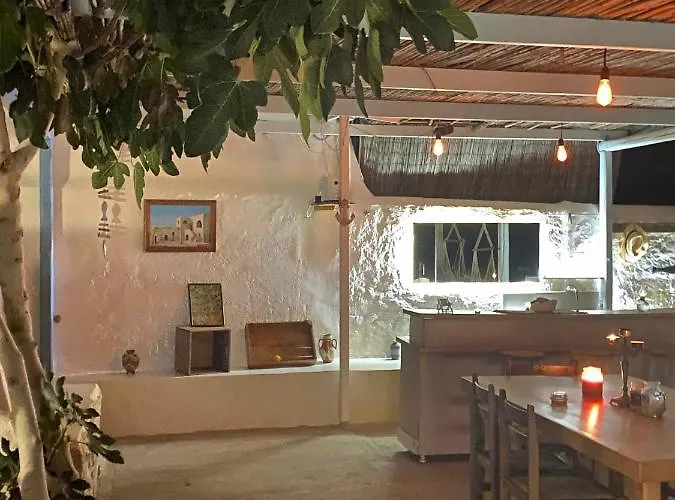 Little Troll House 2, Golden Beach, *