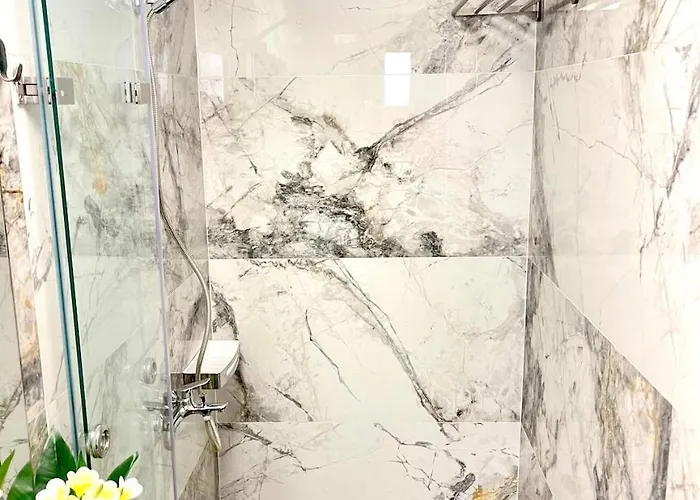 Little Troll House 2, Golden Beach, חריסי אקטי